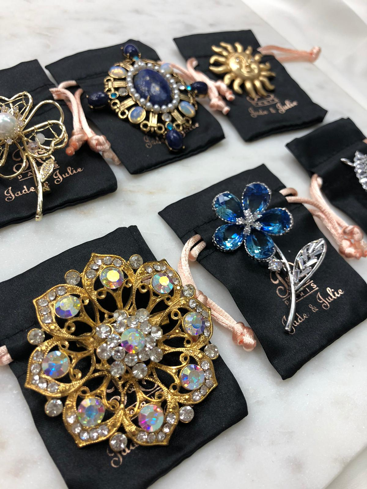 Broche