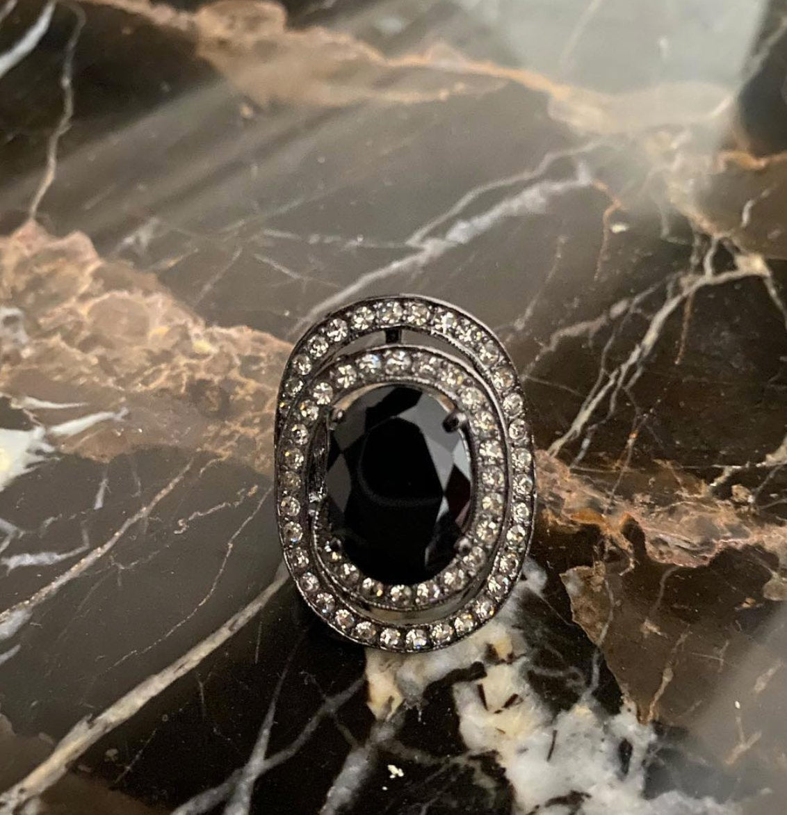 Ensorcelantes Bagues Noires